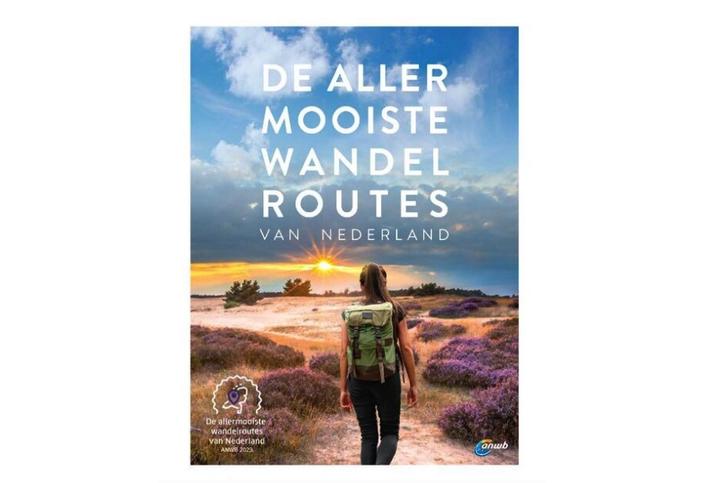 Boek 'de allermooiste wandelroutes van Nederland'