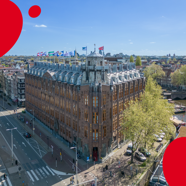 Luxe overnachting bij Grand Hotel Amrâth Amsterdam – voor 2 personen.