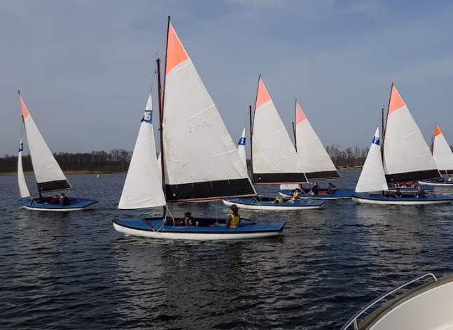 Sportief een ochtend zeilen