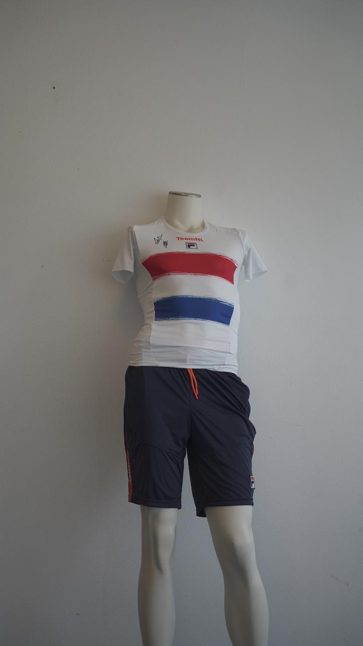 Set 21: T-shirt en twee korte broeken