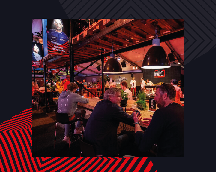 Weekendtickets Race Home Lounge voor 2 personen